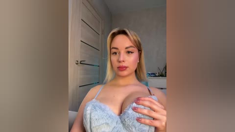 mila_m free recording from 2026-01-05 00:15:00