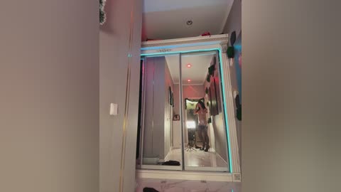 adel9 free recording from 2026-01-05 00:39:00