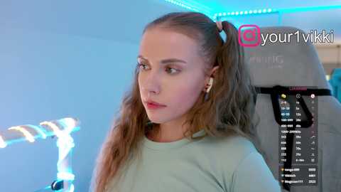 _vikkil0vescheese_ free recording from 2026-01-06 00:14:00