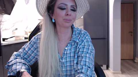 blondalina free recording from 2026-01-13 00:08:00