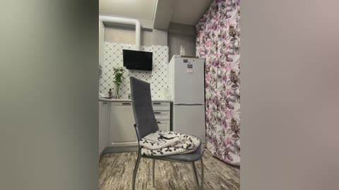 pink_lips free recording from 2026-01-20 00:58:00