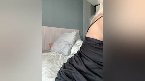 _molly_ free recording from 2026-02-03 01:11:00