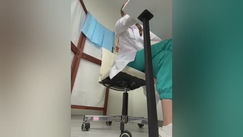 adelaida1001 free recording from 2026-02-04 07:30:00