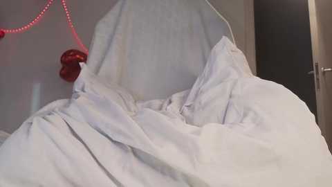 _miray_ free recording from 2026-02-06 01:06:00