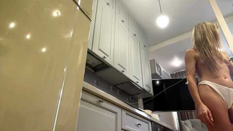 nicollereisman free recording from 2026-02-06 01:06:00