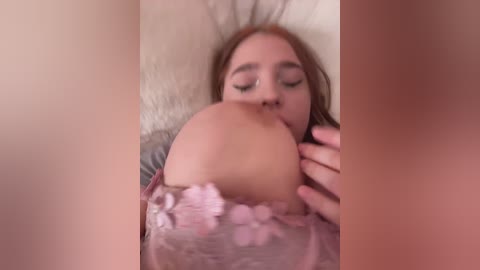 littledelora free recording from 2026-02-11 06:15:00