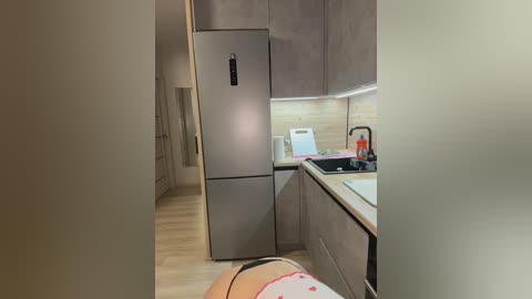 queenking free recording from 2026-02-14 12:33:00