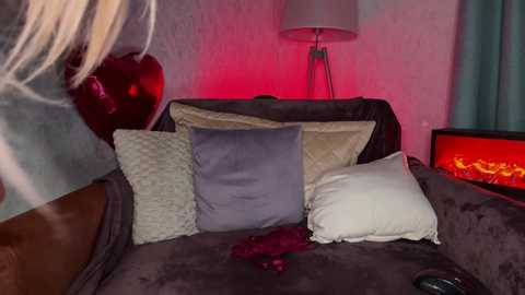 pinkfoxya free recording from 2026-02-14 12:33:00