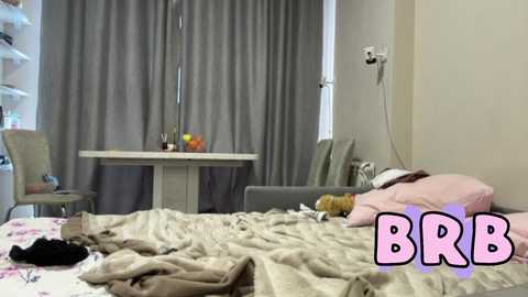 vivianlenz free recording from 2026-02-17 00:21:00