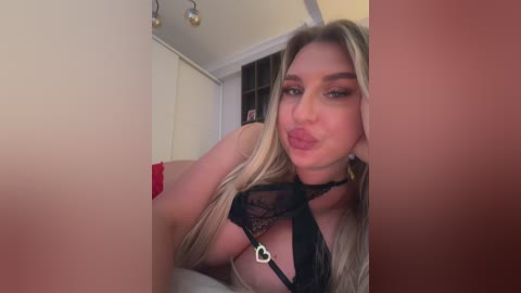 kotofeyka1 free recording from 2026-02-19 00:45:00