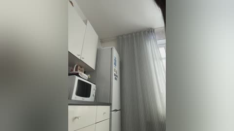 kiss_krisss free recording from 2026-02-24 02:57:00