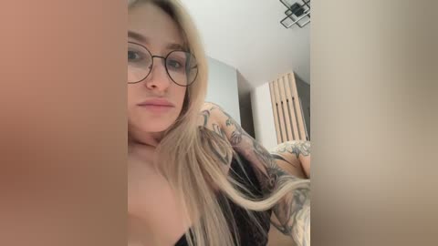 queenking free recording from 2026-02-24 00:21:00