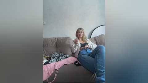 giavibey free recording from 2026-02-25 00:23:00