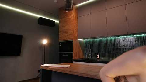 mila_mila free recording from 2026-03-01 00:21:00