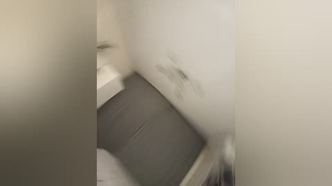 milan_031 free recording from 2026-03-01 00:21:00