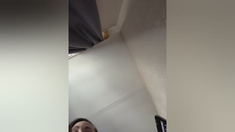 _hennessy_ free recording from 2026-03-04 00:38:00