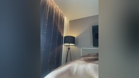 ladyemily free recording from 2026-03-05 00:24:00