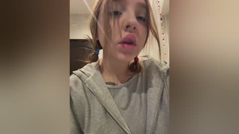 littledelora free recording from 2026-03-25 00:02:00