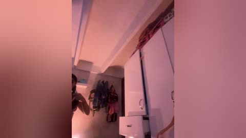 sallyeleins free recording from 2026-03-27 00:16:00