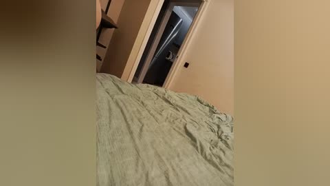 milan_031 free recording from 2026-03-28 00:03:00