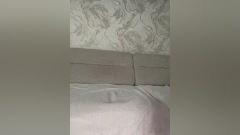 lolafox free recording from 2026-03-30 00:23:00