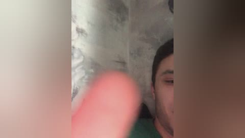 kiss free recording from 2026-04-02 03:40:00