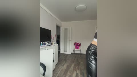 giavibey free recording from 2026-04-06 00:30:00