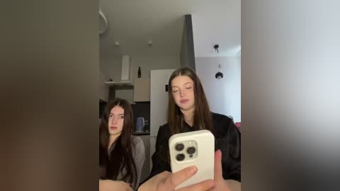 twinxxl free recording from 2026-04-06 00:30:00