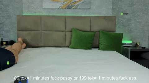 gold_couple2 free recording from 2026-04-07 02:12:00