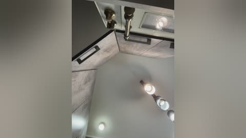 vero19nika free recording from 2026-04-11 00:46:00