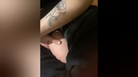 dirtyuaitpussy free recording from 2026-04-12 00:28:00