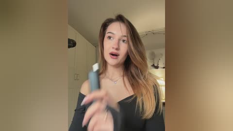 _lana_chester_ free recording from 2026-04-13 17:44:00