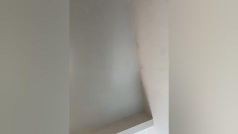 dream022 free recording from 2026-04-14 02:03:00