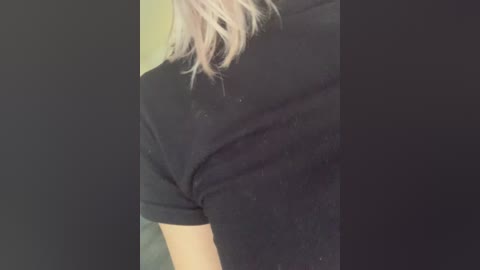 stasya_moor free recording from 2026-04-14 02:42:00