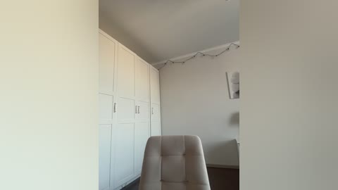 _lana_chester_ free recording from 2026-04-15 00:11:00