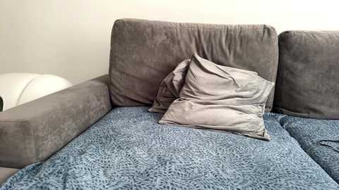 auraxo free recording from 2026-04-16 00:51:00