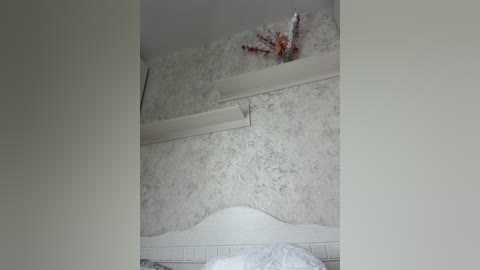 lindseya free recording from 2026-04-16 19:36:00