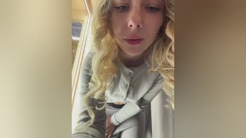 janchi_ free recording from 2026-04-19 00:09:00