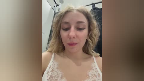 janchi_ free recording from 2026-04-19 00:09:00