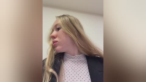 likachkaa free recording from 2026-04-19 00:09:00