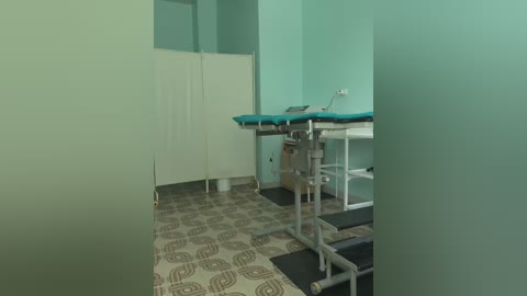 ousmanedimbele7 free recording from 2026-04-20 09:21:00