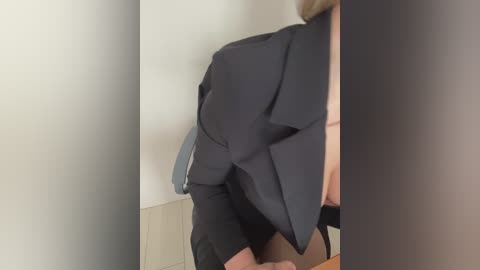 yuliyalasker free recording from 2026-04-20 00:39:00