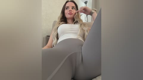 ledymiya free recording from 2026-04-22 03:09:00