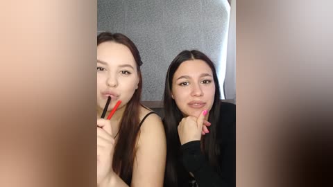 alica_and_angelina free recording from 2026-04-23 01:58:00