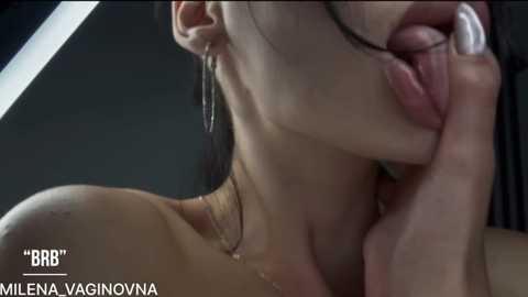 milenalmur free recording from 2026-04-23 01:58:00