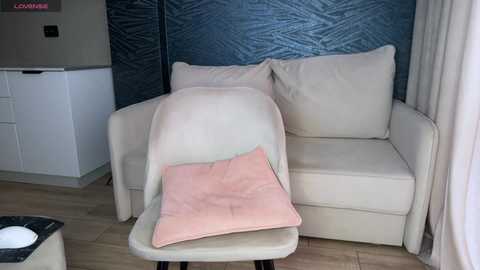 _molly_ free recording from 2026-04-25 01:12:00