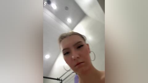 nezukoo free recording from 2026-04-25 01:12:00