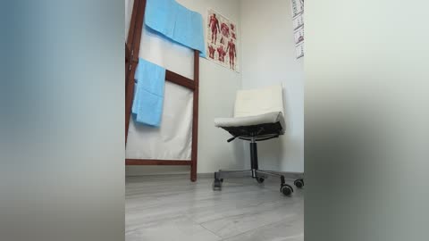 adelaida1001 free recording from 2026-04-27 12:51:00