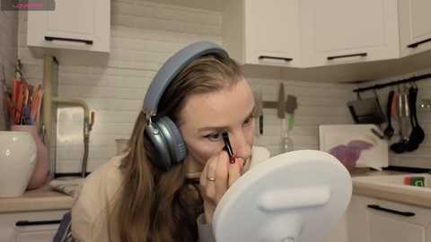 fist_ashka free recording from 2026-04-28 01:00:00