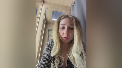 janchi_ free recording from 2026-04-27 00:02:00